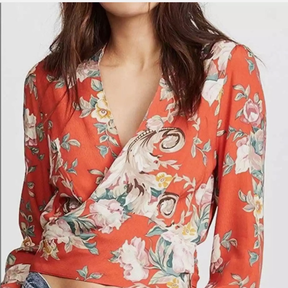 Rollas Delilah Floral Wrap Top In Rococo - Picture 2 of 10